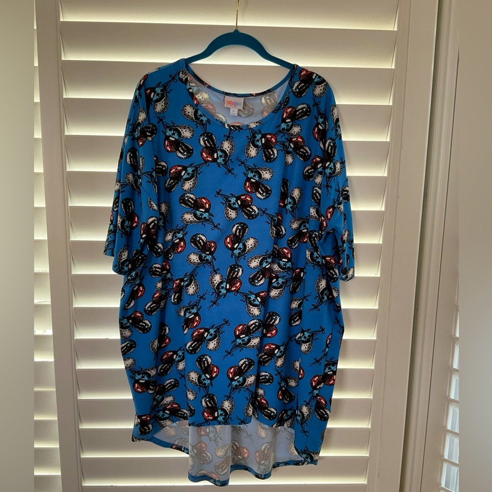LuLaRoe Patriotic Shirt (Irma)